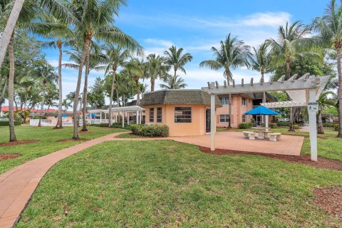 Condo in Deerfield Beach, Florida, 2 bedrooms  № 1209225 - photo 15