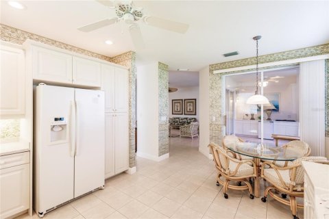 Condo in Punta Gorda, Florida, 3 bedrooms  № 424384 - photo 13