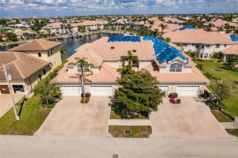 Condo in Punta Gorda, Florida, 3 bedrooms  № 424384 - photo 2