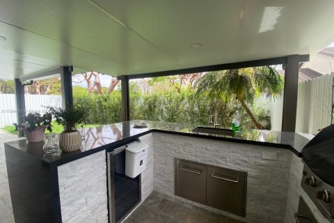 Casa en venta en Miami, Florida, 3 dormitorios, 177.26 m2 № 1353705 - foto 20