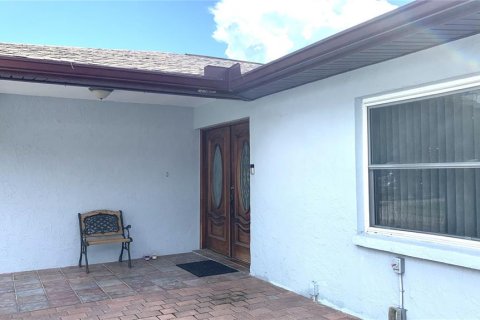 Casa en venta en Tampa, Florida, 3 dormitorios, 345.13 m2 № 1347372 - foto 15