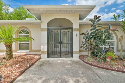 Villa ou maison à vendre à Port Charlotte, Floride: 3 chambres, 214.6 m2 № 1347013 - photo 4