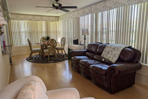 Villa ou maison à vendre à Pinellas Park, Floride: 2 chambres, 118.54 m2 № 1351128 - photo 5