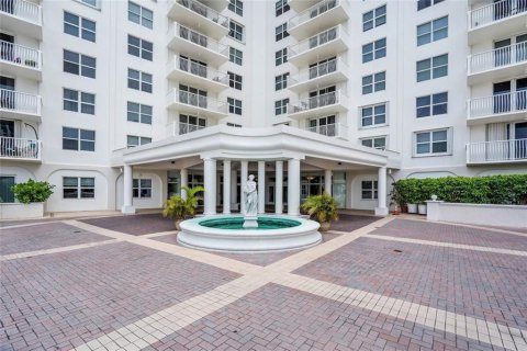 Condo in Fort Lauderdale, Florida, 2 bedrooms  № 815270 - photo 21