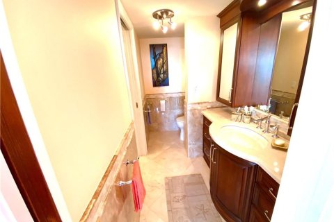 Condo in Fort Lauderdale, Florida, 2 bedrooms  № 815270 - photo 29