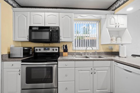 Casa en venta en Lauderhill, Florida, 3 dormitorios, 137.77 m2 № 1186900 - foto 25