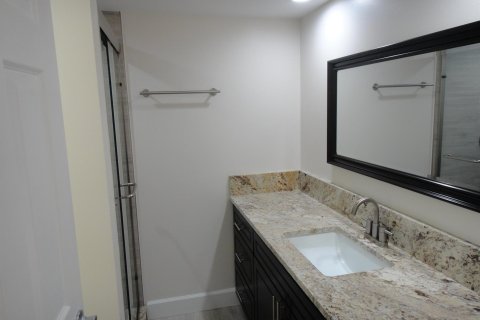 Townhouse in West Palm Beach, Florida 2 bedrooms, 114.83 sq.m. № 1147012 - photo 3