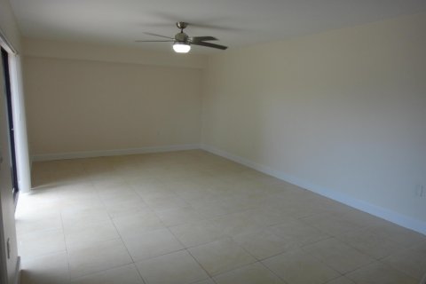 Townhouse in West Palm Beach, Florida 2 bedrooms, 114.83 sq.m. № 1147012 - photo 8