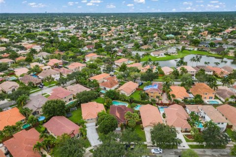 Villa ou maison à vendre à Davie, Floride: 4 chambres, 235.41 m2 № 1332084 - photo 14