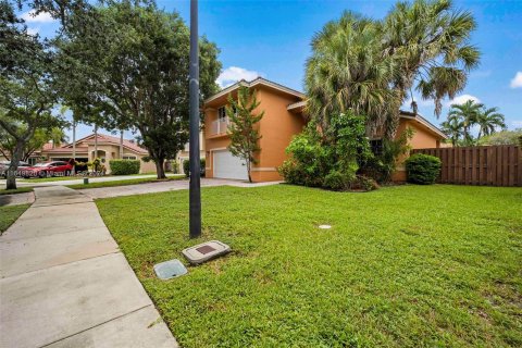 Villa ou maison à vendre à Davie, Floride: 4 chambres, 235.41 m2 № 1332084 - photo 4