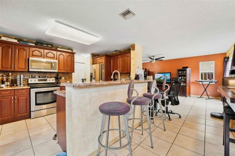 Villa ou maison à vendre à Davie, Floride: 4 chambres, 235.41 m2 № 1332084 - photo 25