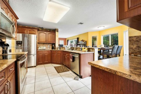 Villa ou maison à vendre à Davie, Floride: 4 chambres, 235.41 m2 № 1332084 - photo 23