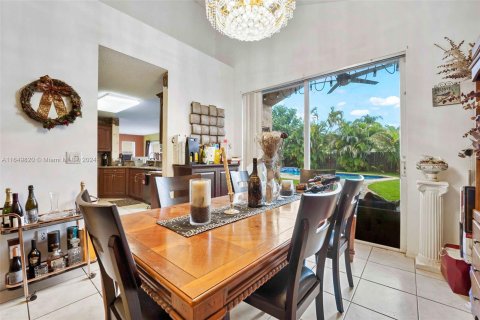 Villa ou maison à vendre à Davie, Floride: 4 chambres, 235.41 m2 № 1332084 - photo 21