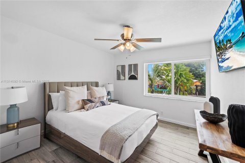 Villa ou maison à vendre à Fort Lauderdale, Floride: 5 chambres, 232.26 m2 № 186191 - photo 21