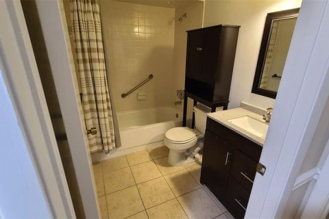 Condo in Orlando, Florida, 2 bedrooms  № 1353386 - photo 14