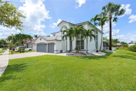 Villa ou maison à vendre à Miramar, Floride: 4 chambres, 332.5 m2 № 1386232 - photo 11