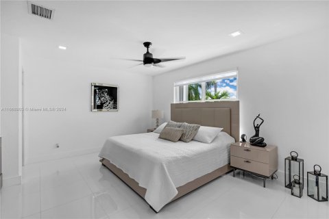 Casa en venta en Miramar, Florida, 4 dormitorios, 332.5 m2 № 1386232 - foto 30