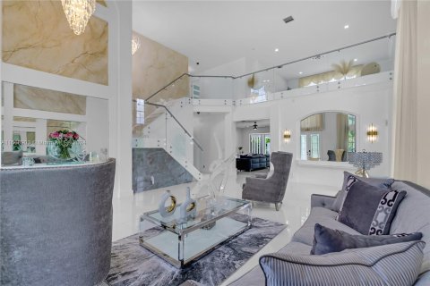 Villa ou maison à vendre à Miramar, Floride: 4 chambres, 332.5 m2 № 1386232 - photo 13