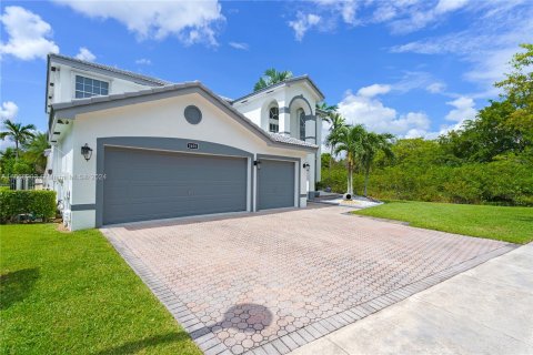 Villa ou maison à vendre à Miramar, Floride: 4 chambres, 332.5 m2 № 1386232 - photo 10