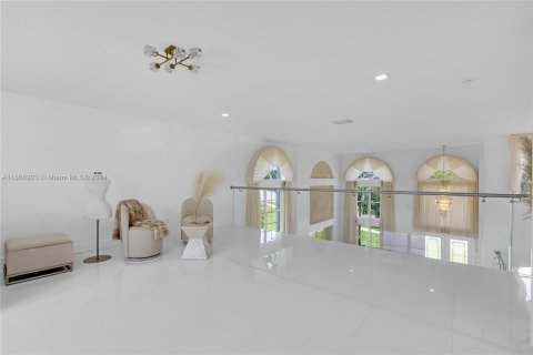 Villa ou maison à vendre à Miramar, Floride: 4 chambres, 332.5 m2 № 1386232 - photo 25