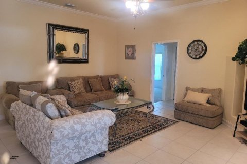 Villa ou maison à louer à West Palm Beach, Floride: 5 chambres, 260.78 m2 № 788731 - photo 3