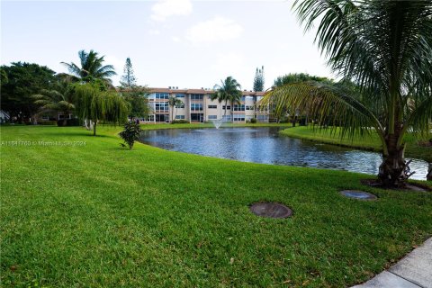 Copropriété à vendre à Lauderdale Lakes, Floride: 1 chambre, 63.55 m2 № 1327469 - photo 19