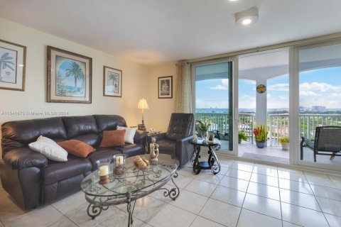 Copropriété à vendre à Miami Beach, Floride: 52.95 m2 № 1327468 - photo 4