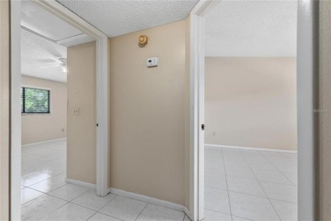 Townhouse in Tampa, Florida 2 bedrooms, 86.21 sq.m. № 1393777 - photo 21