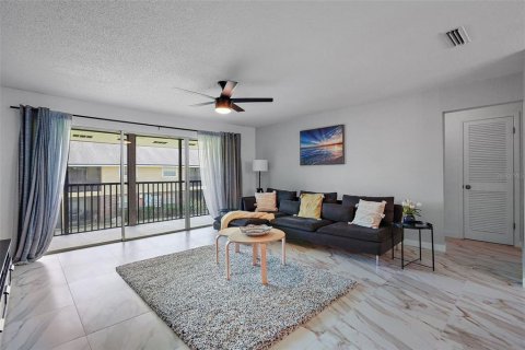 Copropriété à vendre à Largo, Floride: 3 chambres, 121.33 m2 № 1342994 - photo 4