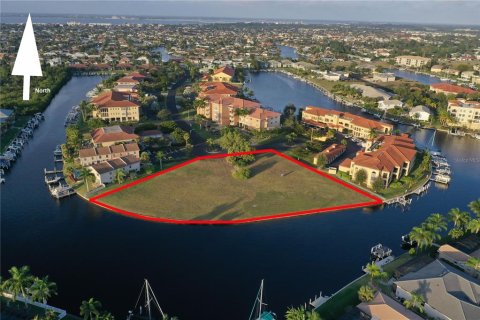 Terreno en venta en Punta Gorda, Florida № 435691 - foto 1