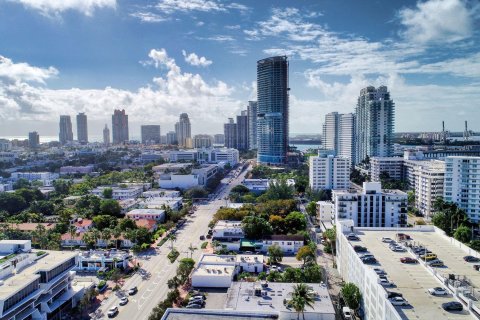 Condo in Miami Beach, Florida, 1 bedroom  № 981602 - photo 27