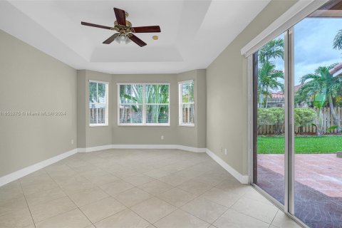 Villa ou maison à louer à Miramar, Floride: 3 chambres, 236.81 m2 № 1347995 - photo 17