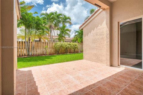 Villa ou maison à louer à Miramar, Floride: 3 chambres, 236.81 m2 № 1347995 - photo 27