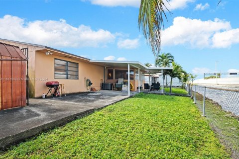 Casa en venta en Miami, Florida, 3 dormitorios, 120.22 m2 № 1330192 - foto 24