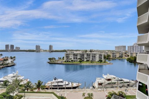 Copropriété à vendre à Aventura, Floride: 3 chambres, 176.51 m2 № 1146846 - photo 26