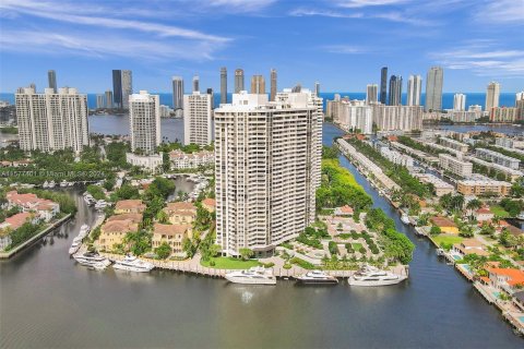 Condominio en venta en Aventura, Florida, 3 dormitorios, 176.51 m2 № 1146846 - foto 3