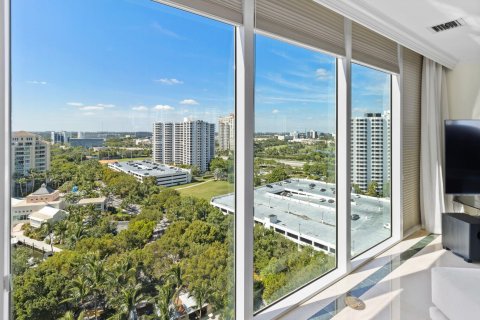 Condo in Aventura, Florida, 2 bedrooms  № 825799 - photo 27