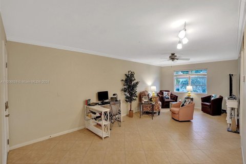 Condominio en venta en Wilton Manors, Florida, 1 dormitorio, 69.68 m2 № 927160 - foto 4