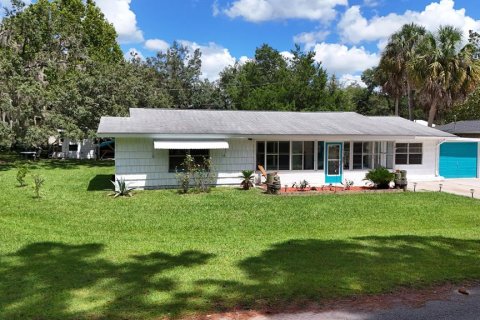 House in Crystal River, Florida 3 bedrooms, 155.8 sq.m. № 1343895 - photo 2