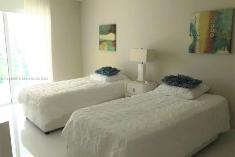 Condominio en venta en Sunny Isles Beach, Florida, 3 dormitorios, 138.61 m2 № 144335 - foto 22