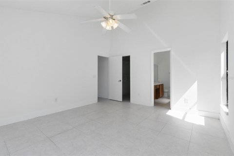 Casa en venta en Orlando, Florida, 4 dormitorios, 172.61 m2 № 1131807 - foto 18