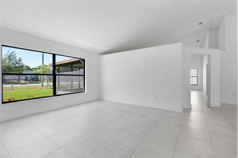 Casa en venta en Orlando, Florida, 4 dormitorios, 172.61 m2 № 1131807 - foto 14