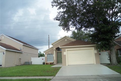 House in Kissimmee, Florida 3 bedrooms, 104.14 sq.m. № 1318168 - photo 2