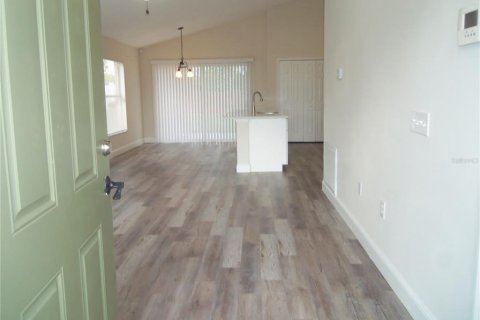 House in Kissimmee, Florida 3 bedrooms, 104.14 sq.m. № 1318168 - photo 3