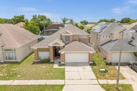 House in Davenport, Florida 5 bedrooms, 210.8 sq.m. № 1280061 - photo 2