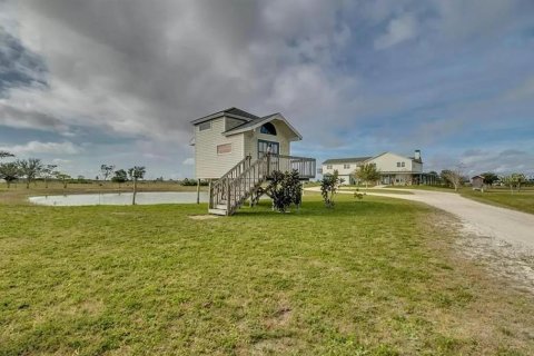 Villa ou maison à vendre à Punta Gorda, Floride: 3 chambres, 308.25 m2 № 216592 - photo 6