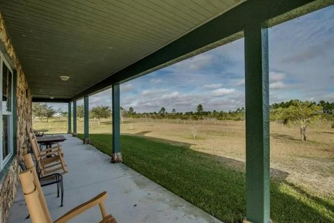 Villa ou maison à vendre à Punta Gorda, Floride: 3 chambres, 308.25 m2 № 216592 - photo 10