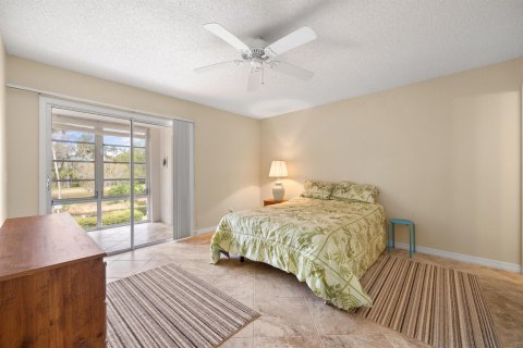 Condo in Vero Beach, Florida, 2 bedrooms  № 1007469 - photo 11