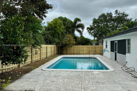 Casa en venta en Margate, Florida, 3 dormitorios, 118.45 m2 № 1291555 - foto 30