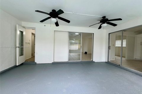 Villa ou maison à vendre à Margate, Floride: 3 chambres, 118.45 m2 № 1291555 - photo 7